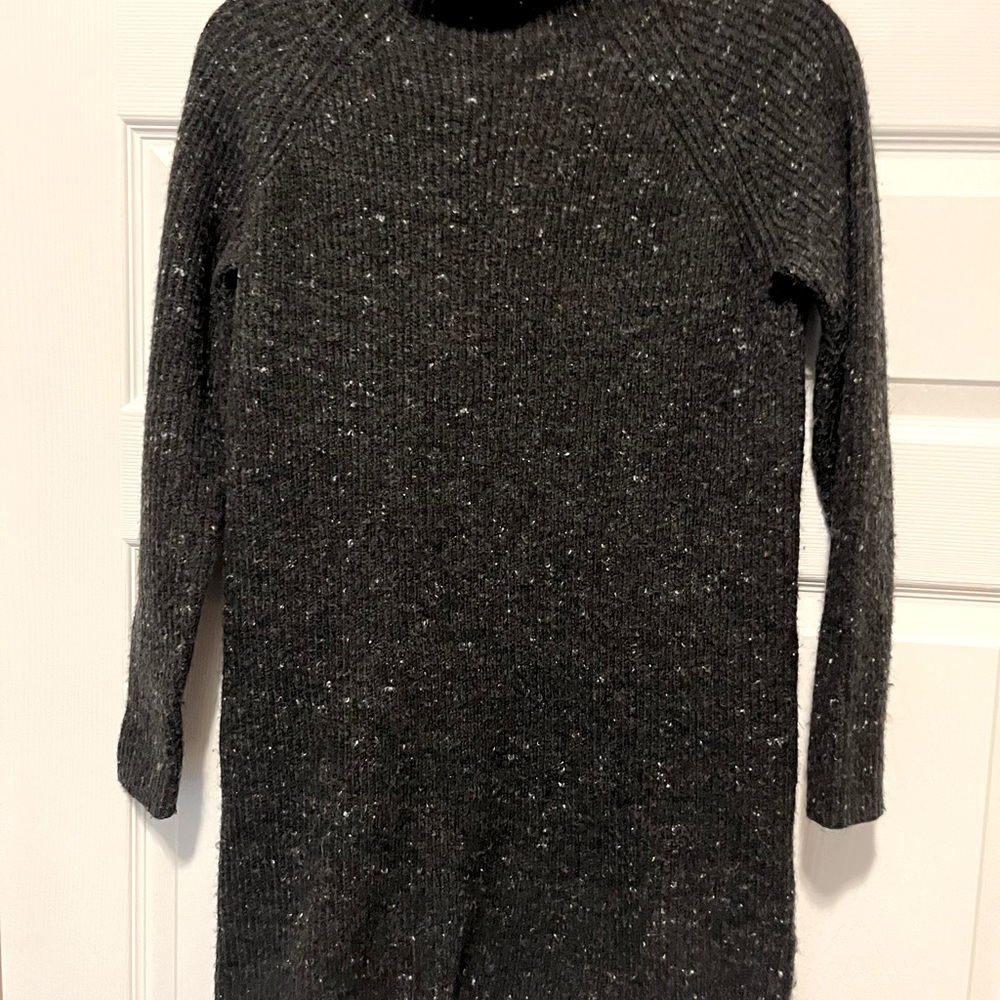 Madewell. Wool Cashmere speckled ribbed knit long turtleneck.